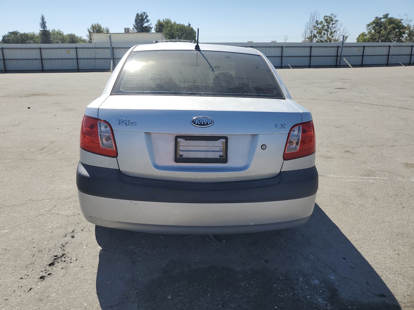 KNADE123176280998 2007 Kia Rio Base