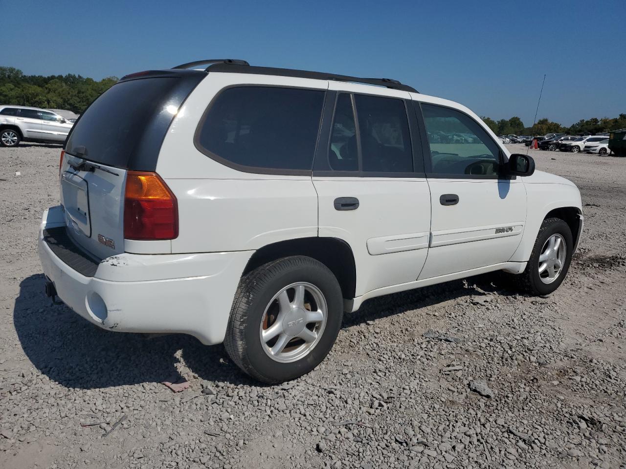 2005 GMC Envoy - Image 3