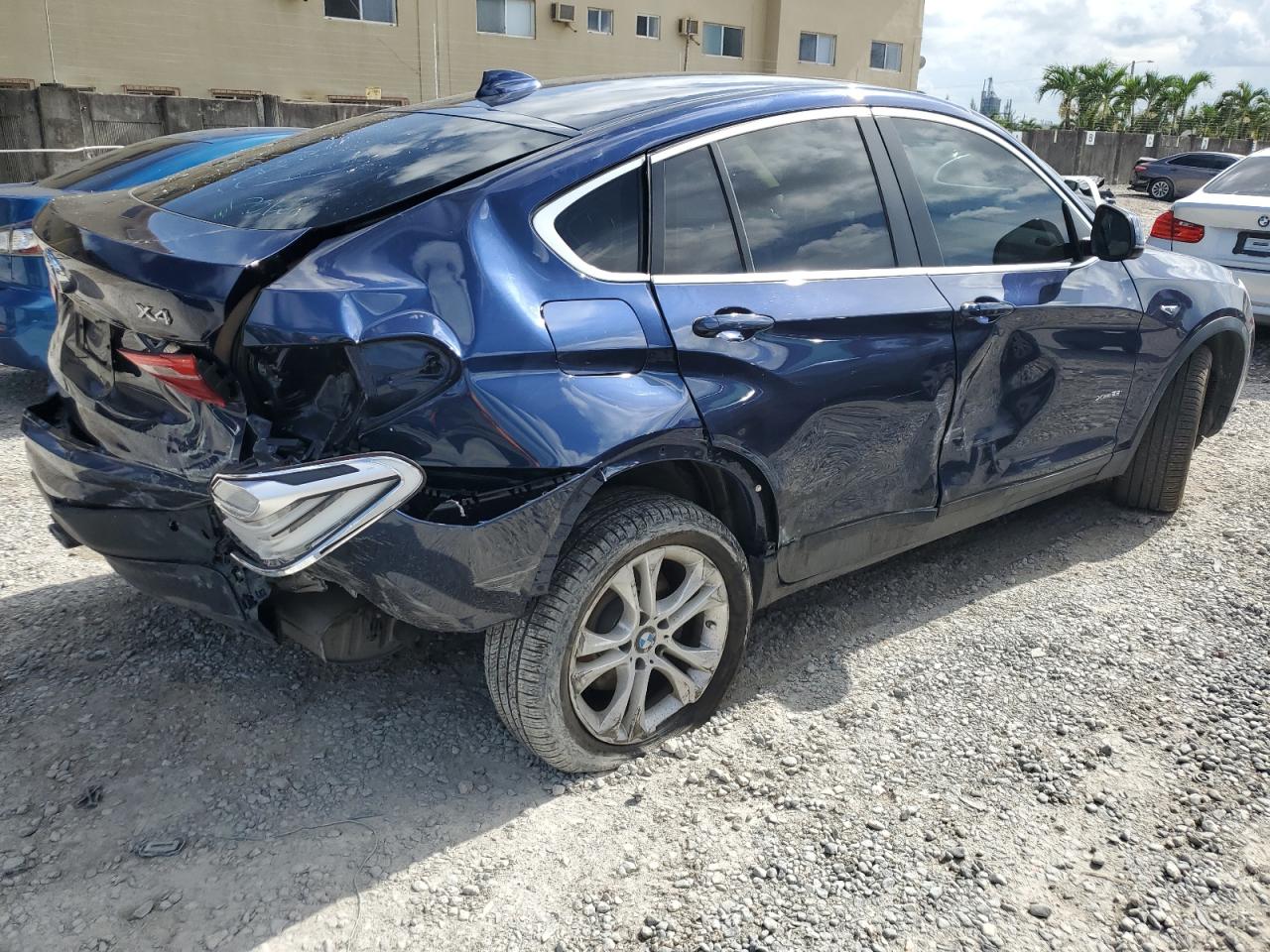 2016 BMW X4 - Image 3