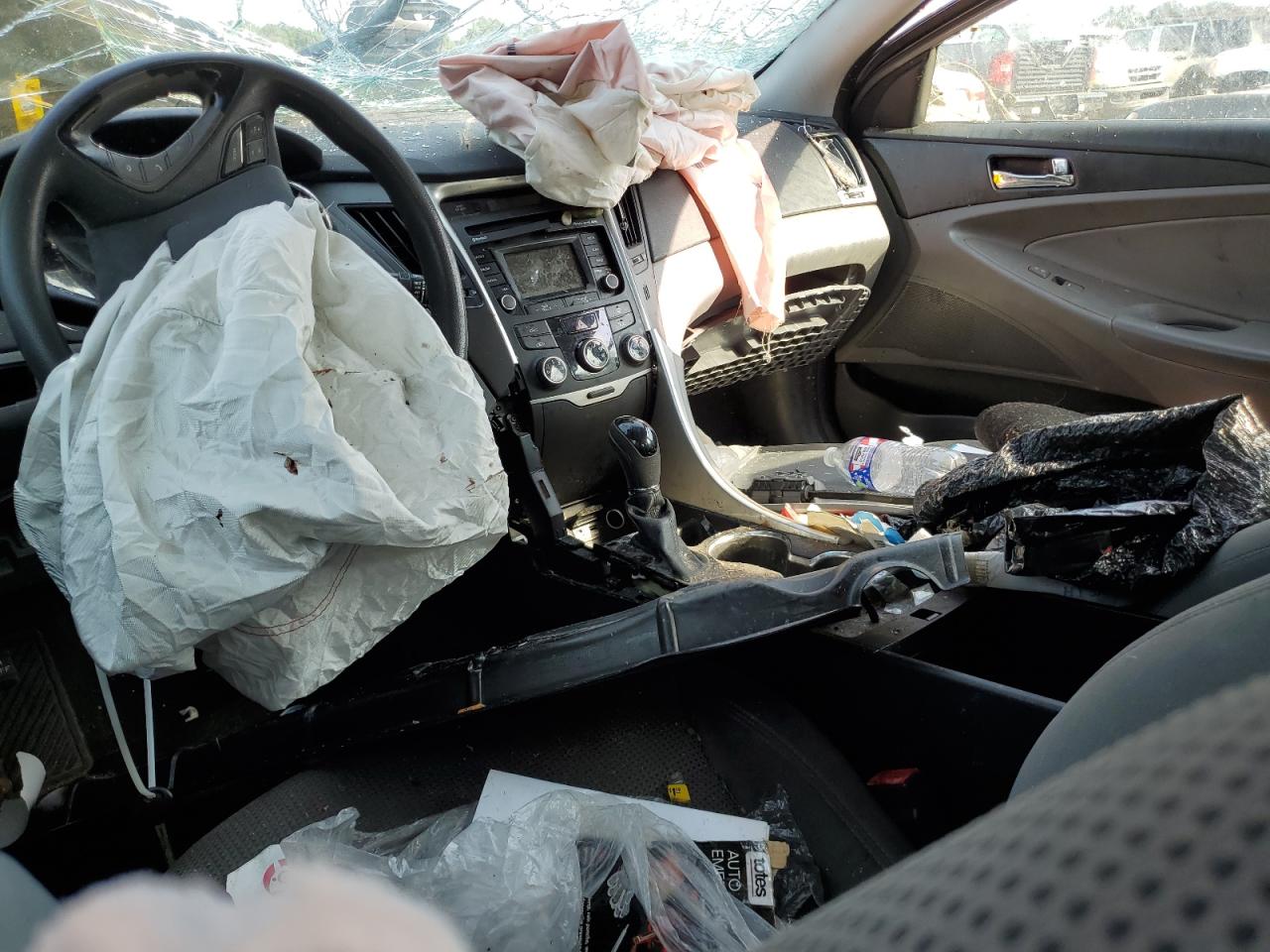 2014 Hyundai Sonata - Image 8