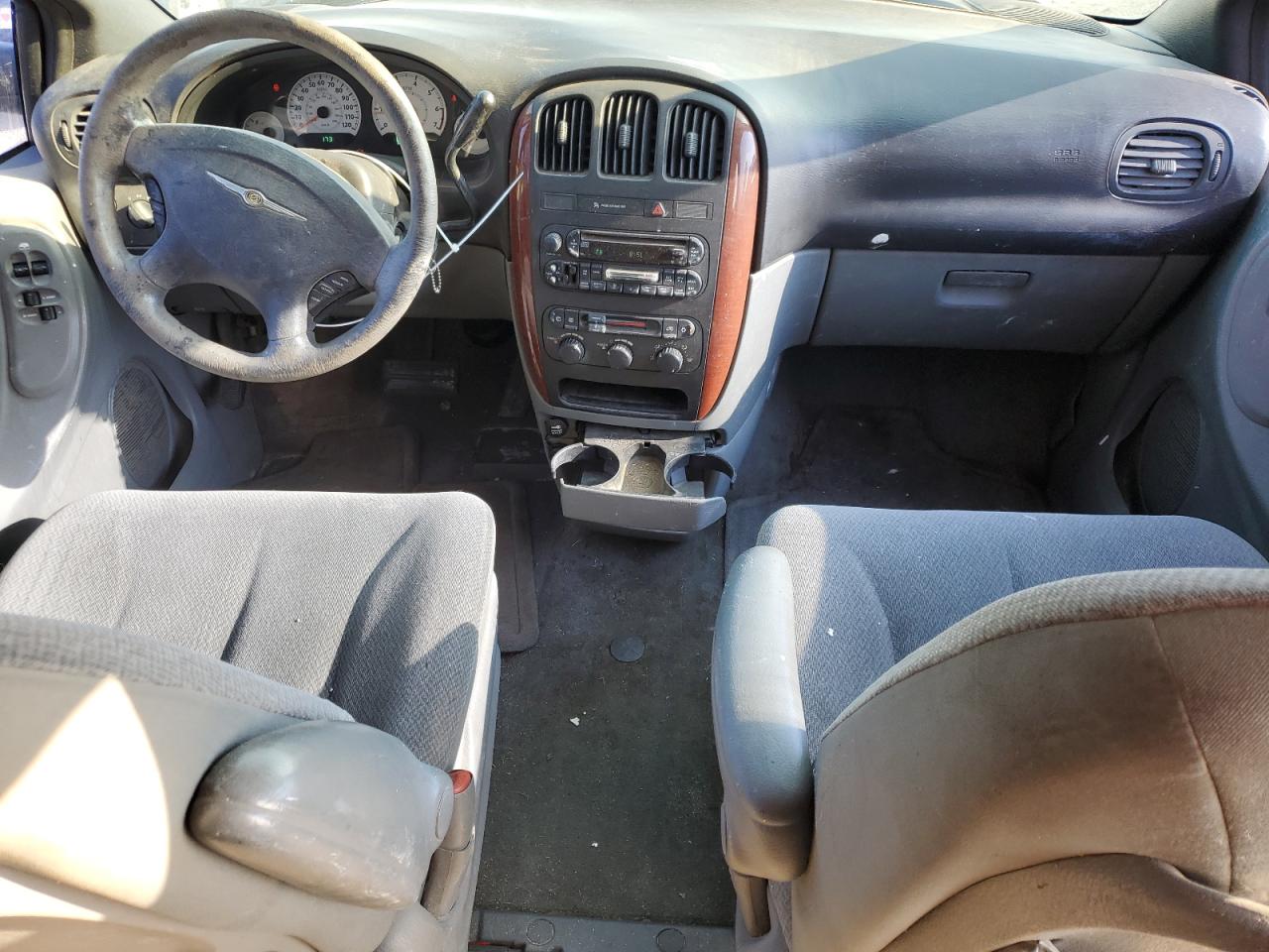 2005 Chrysler Town & Country Lx VIN: 2C4GP44R95R189660 Lot: 65965124