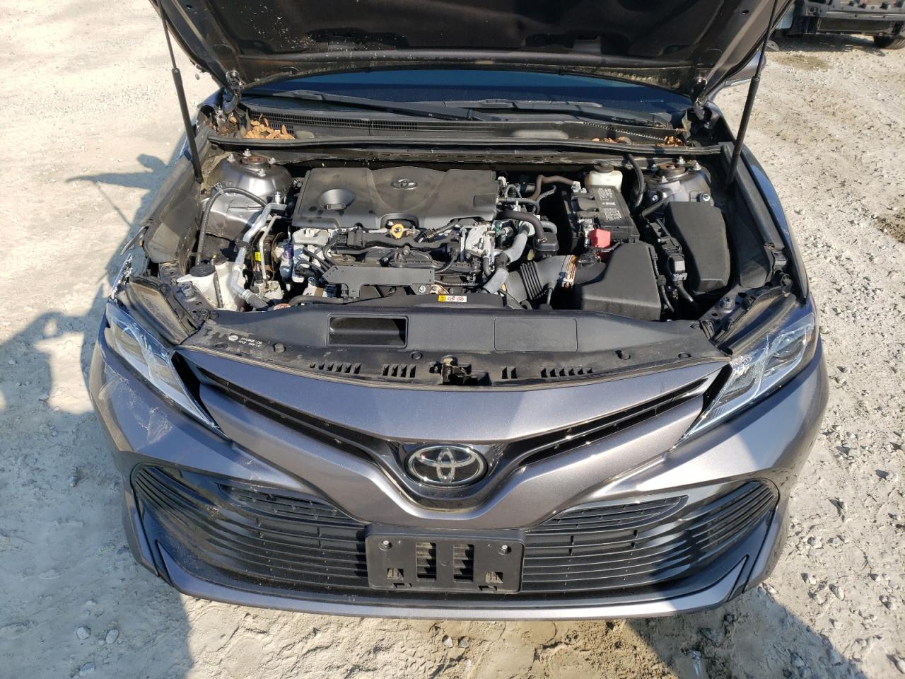 4T1B11HK8JU538372 2018 Toyota Camry L