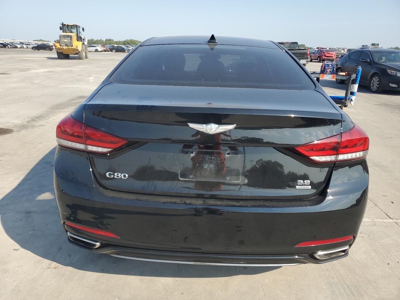 2018 Genesis G80 Base VIN: KMHGN4JE7JU266834 Lot: 68327354