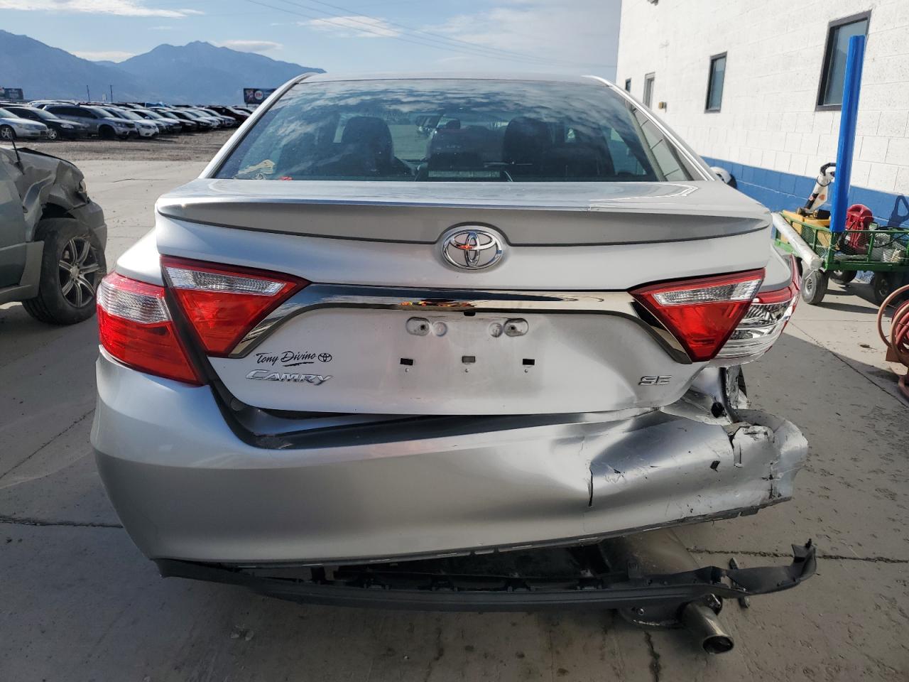 2017 Toyota Camry Le VIN: 4T1BF1FK1HU772609 Lot: 66624984