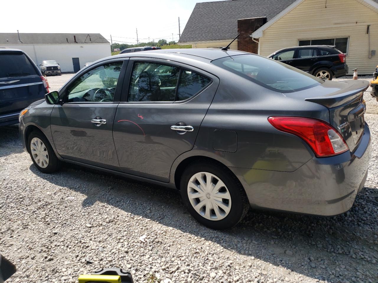 3N1CN7AP1KL814671 2019 Nissan Versa S