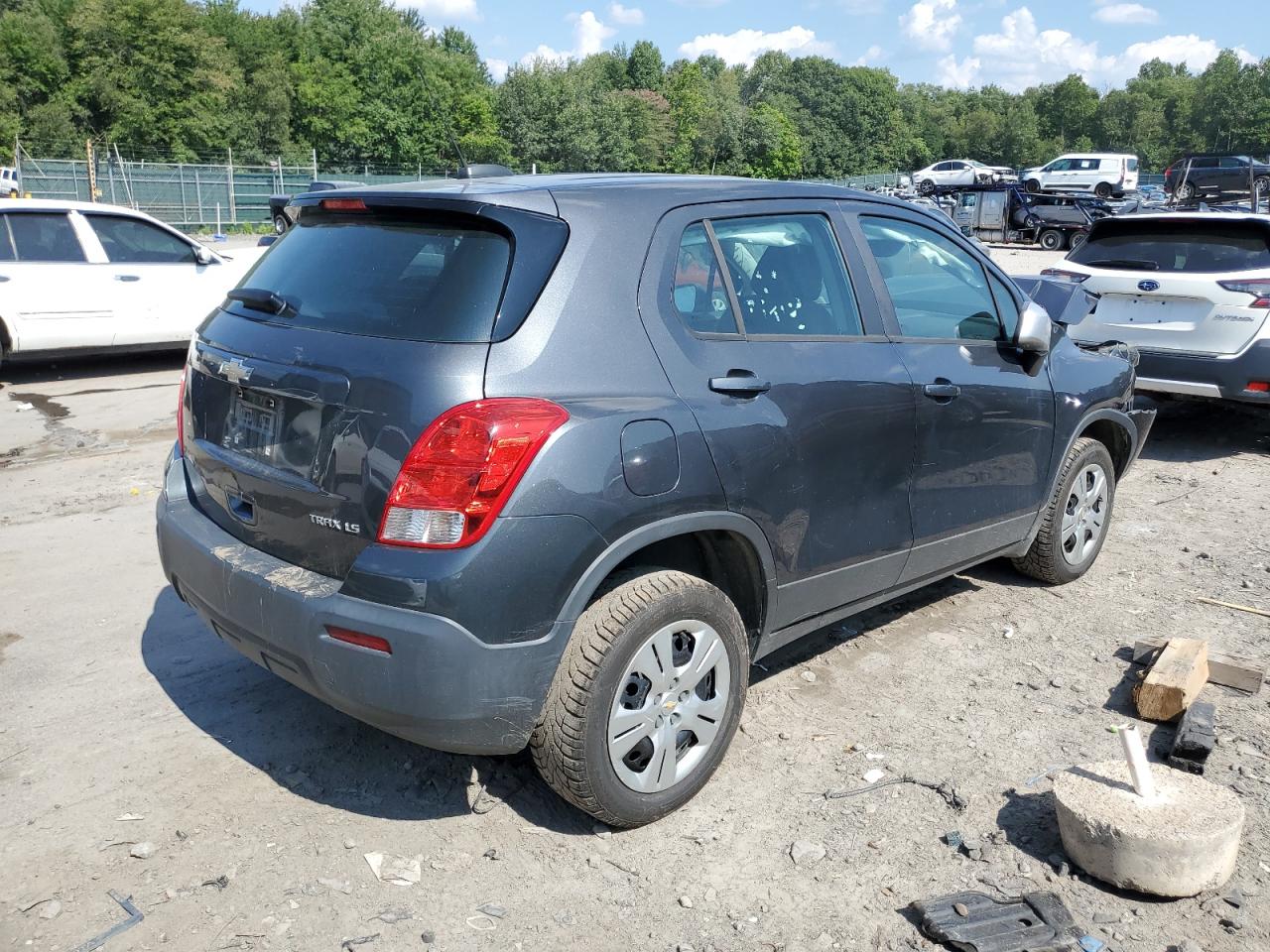 2016 Chevrolet Trax - Image 3