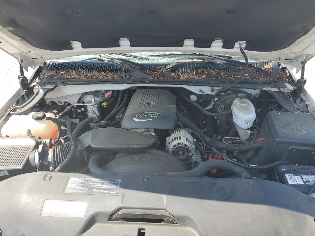 2004 GMC New Sierra C1500 VIN: 1GTEC14T94E223945 Lot: 64941364