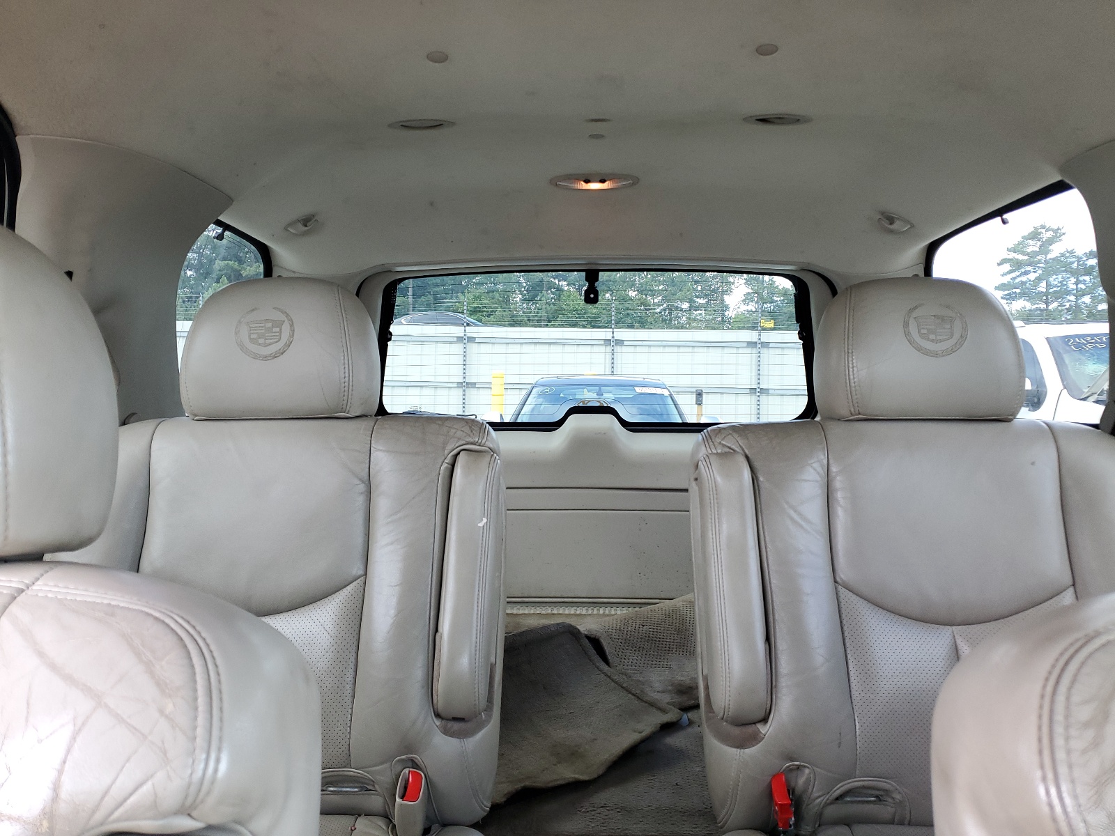 1GYEC63T94R218181 2004 Cadillac Escalade Luxury