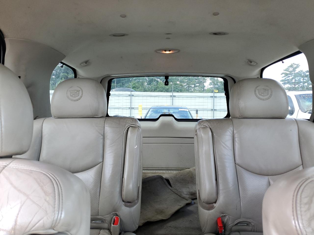 2004 Cadillac Escalade Luxury VIN: 1GYEC63T94R218181 Lot: 66222604