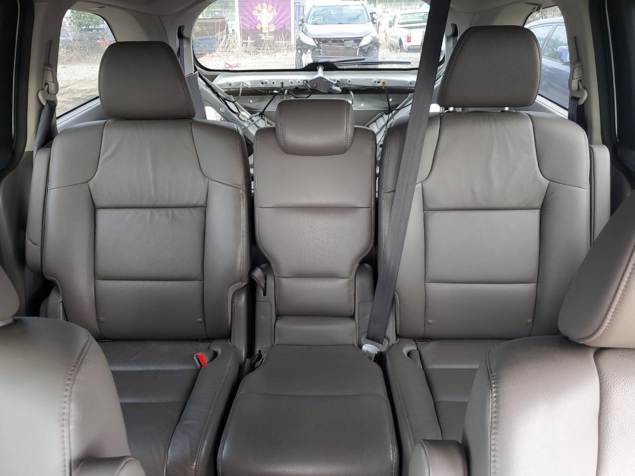2012 Honda Odyssey - Image 10