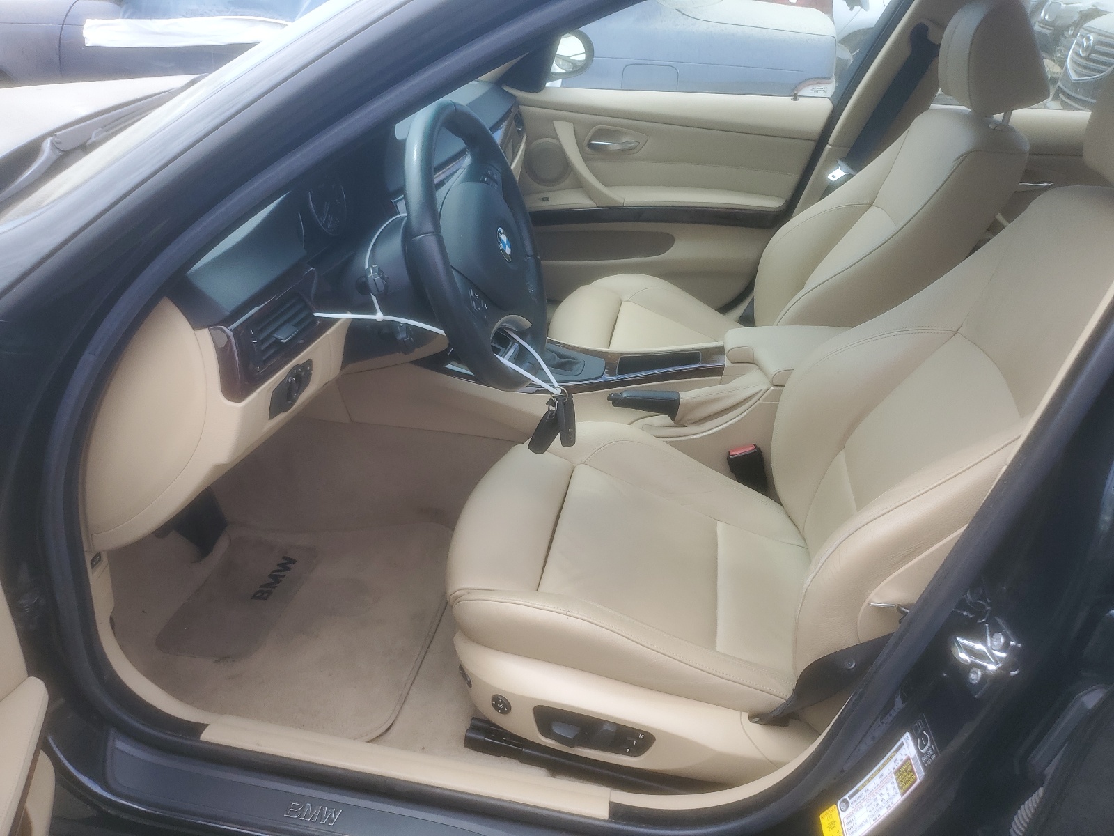 WBAVC53517FZ76925 2007 BMW 328 I Sulev