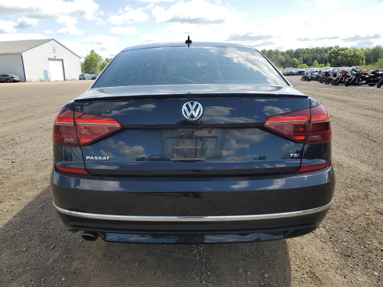 2018 Volkswagen Passat S VIN: 1VWAA7A35JC019174 Lot: 68125954