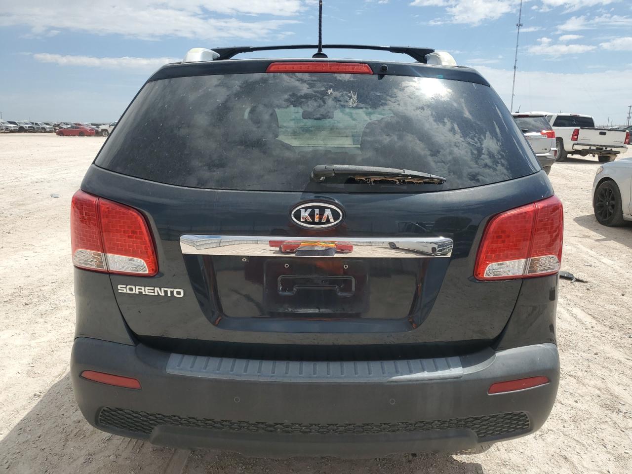 2013 Kia Sorento Lx VIN: 5XYKTCA64DG332348 Lot: 68979744
