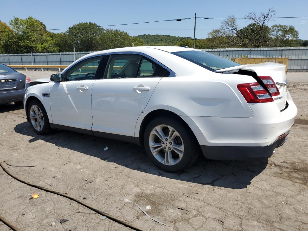 2015 Ford Taurus Sel VIN: 1FAHP2E80FG182166 Lot: 68564924