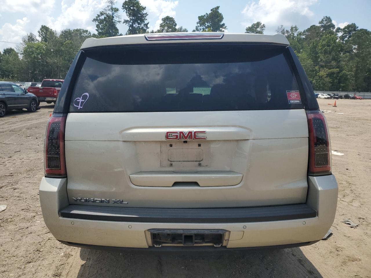 1GKS1GKC7GR384956 2016 GMC Yukon Xl C1500 Slt