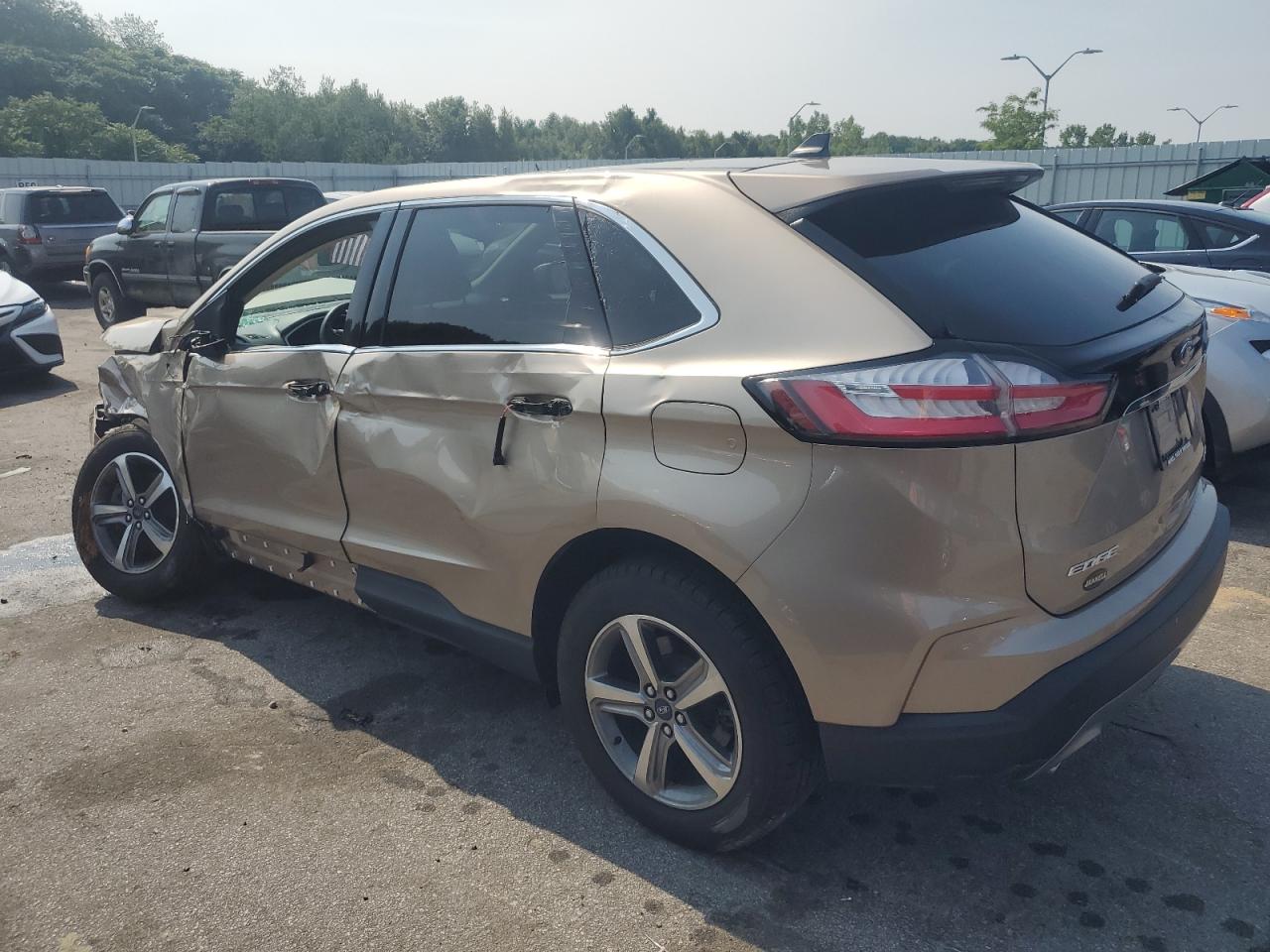 2020 Ford Edge - Image 2