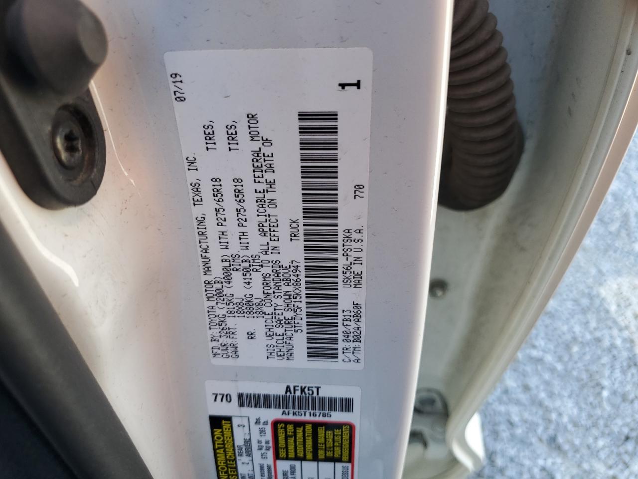 5TFDY5F15KX864947 2019 Toyota Tundra Crewmax Sr5