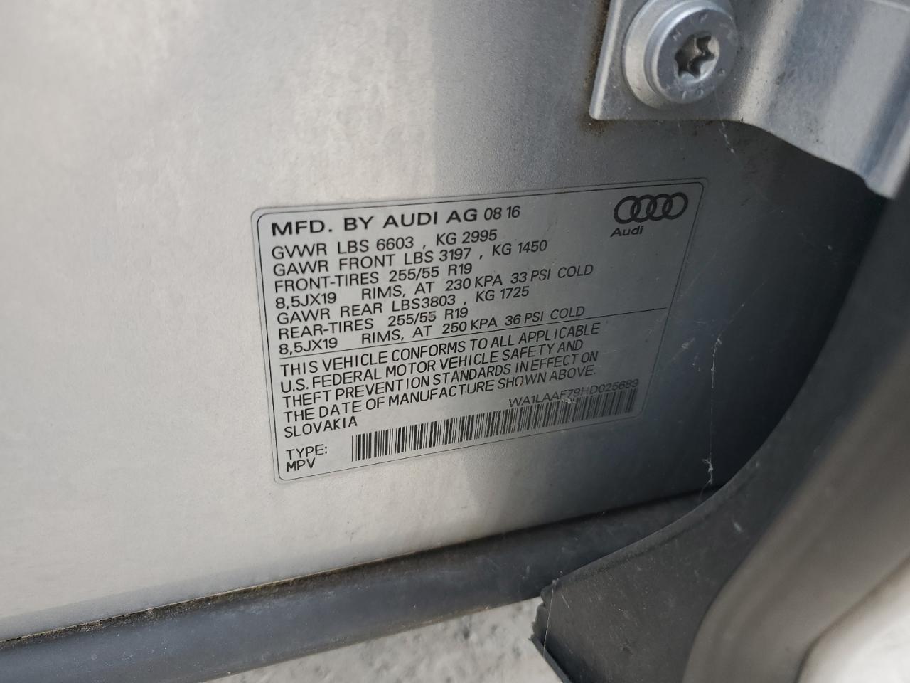 WA1LAAF79HD025689 2017 Audi Q7 Premium Plus