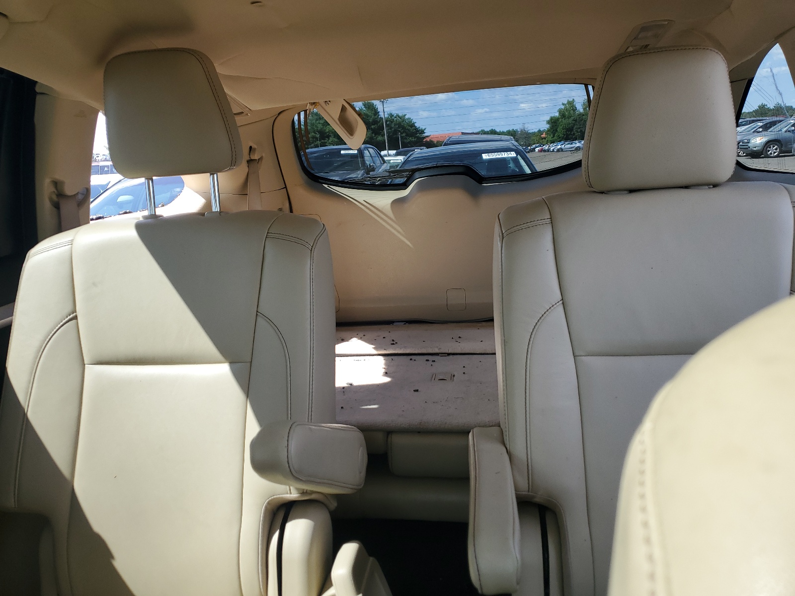 5TDJZRFH9JS832477 2018 Toyota Highlander Se