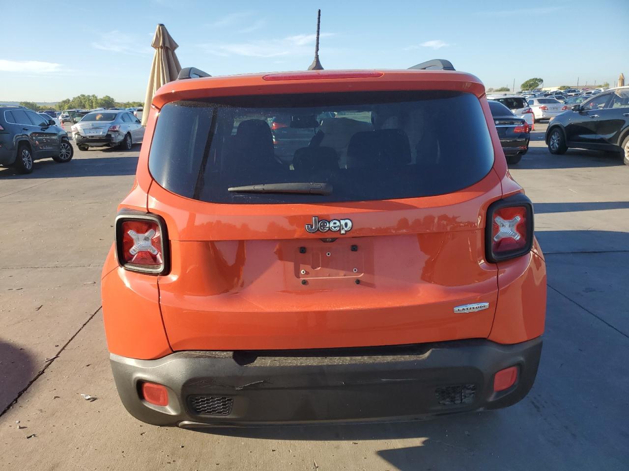 2015 Jeep Renegade Latitude VIN: ZACCJABT0FPC00967 Lot: 69191194