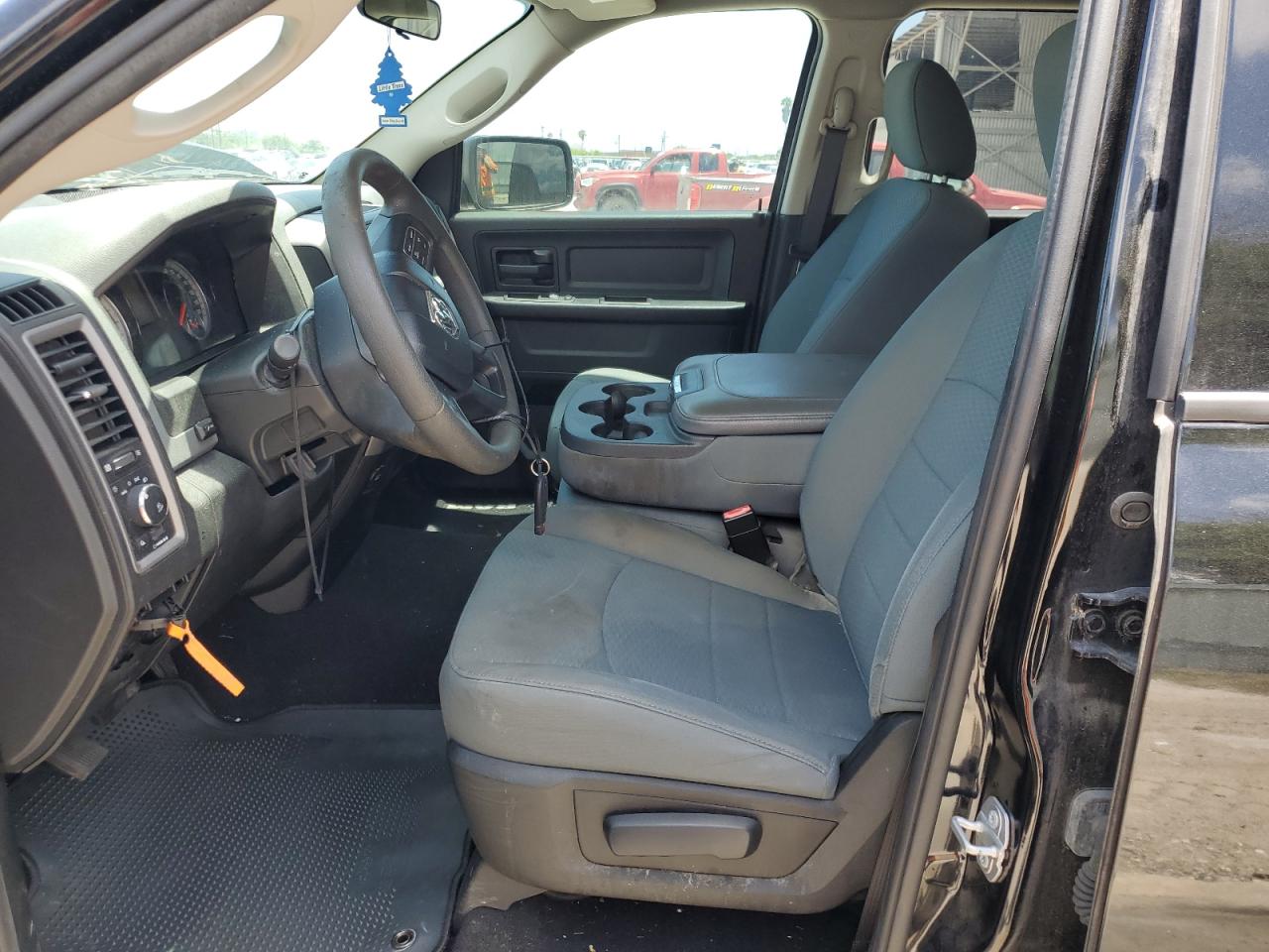 2019 Ram 1500 Classic Tradesman VIN: 1C6RR6FG9KS704930 Lot: 65772554