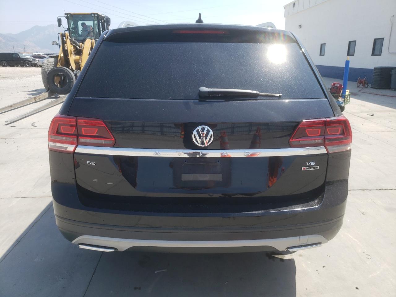 2018 Volkswagen Atlas Se VIN: 1V2LR2CA0JC523245 Lot: 64801654