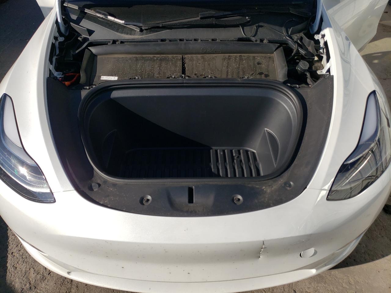 7SAYGAEE5RF010615 2024 Tesla Model Y