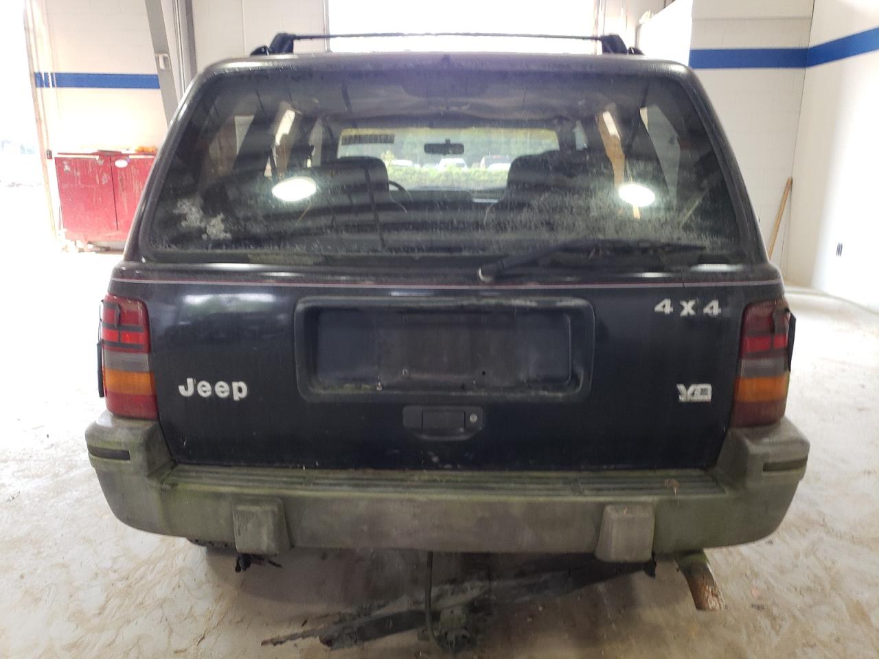 1994 Jeep Grand Cherokee Laredo VIN: 1J4GZ58Y2RC134980 Lot: 67889844