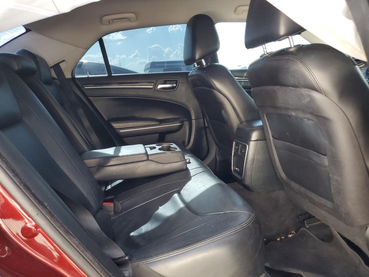 2015 Chrysler 300 Limited VIN: 2C3CCAAG0FH796540 Lot: 65841224