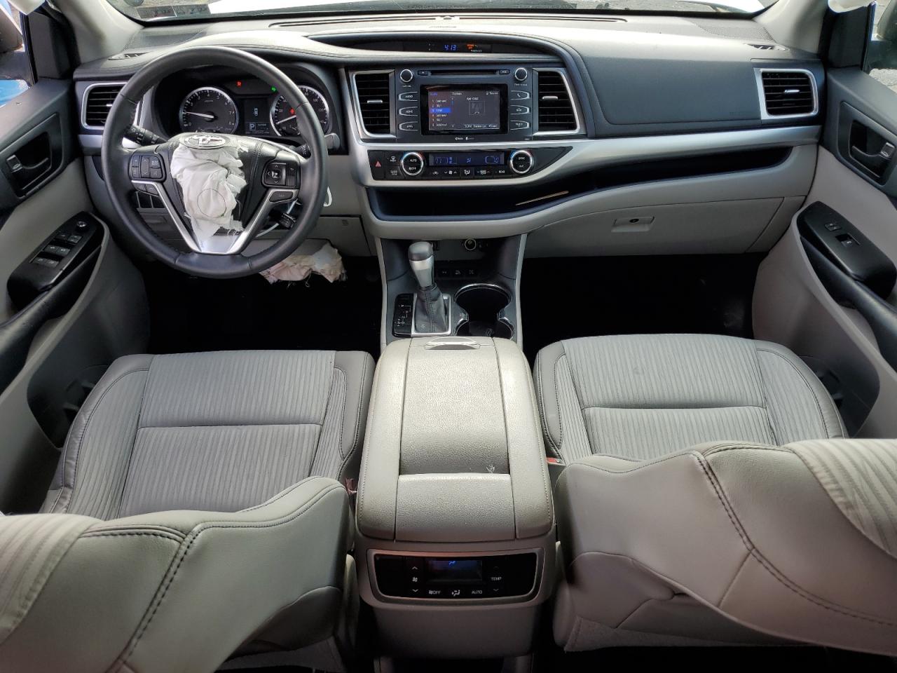 2014 Toyota Highlander Le VIN: 5TDBKRFH1ES021299 Lot: 67995104