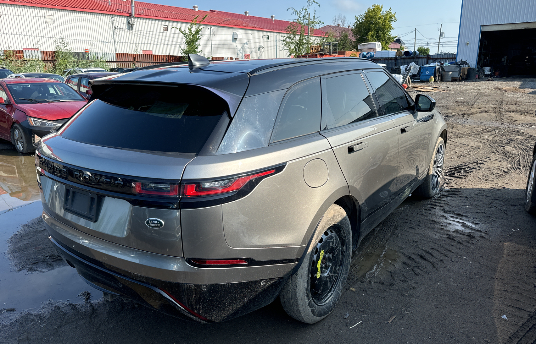 2018 Land Rover Range Rover Velar R-Dynamic Hse vin: SALYM2RN4JA771597