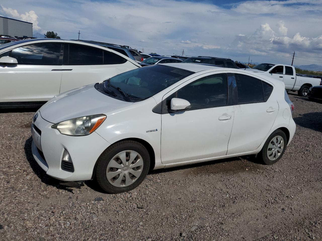 2013 Toyota Prius C VIN: JTDKDTB35D1537369 Lot: 66185624