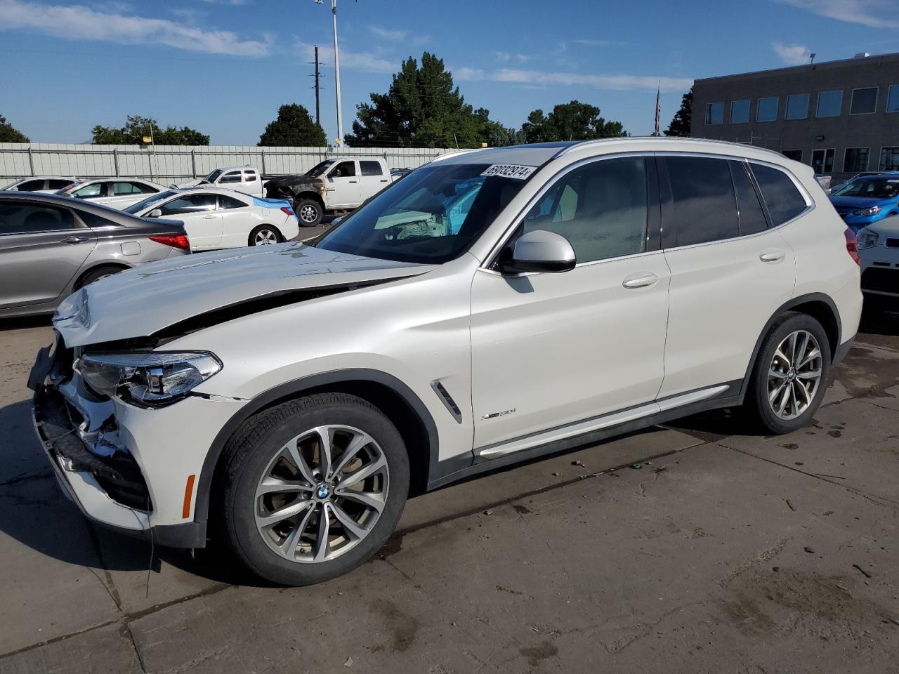 VIN 5UXTR9C54JLC75662 2018 BMW X3 no.1