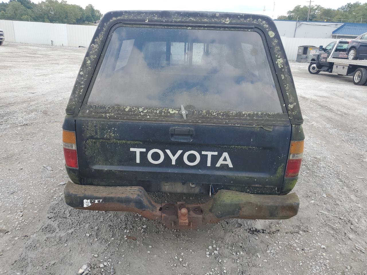 1989 Toyota Pickup 1/2 Ton Short Wheelbase VIN: JT4RN81R2K0012951 Lot: 65280514