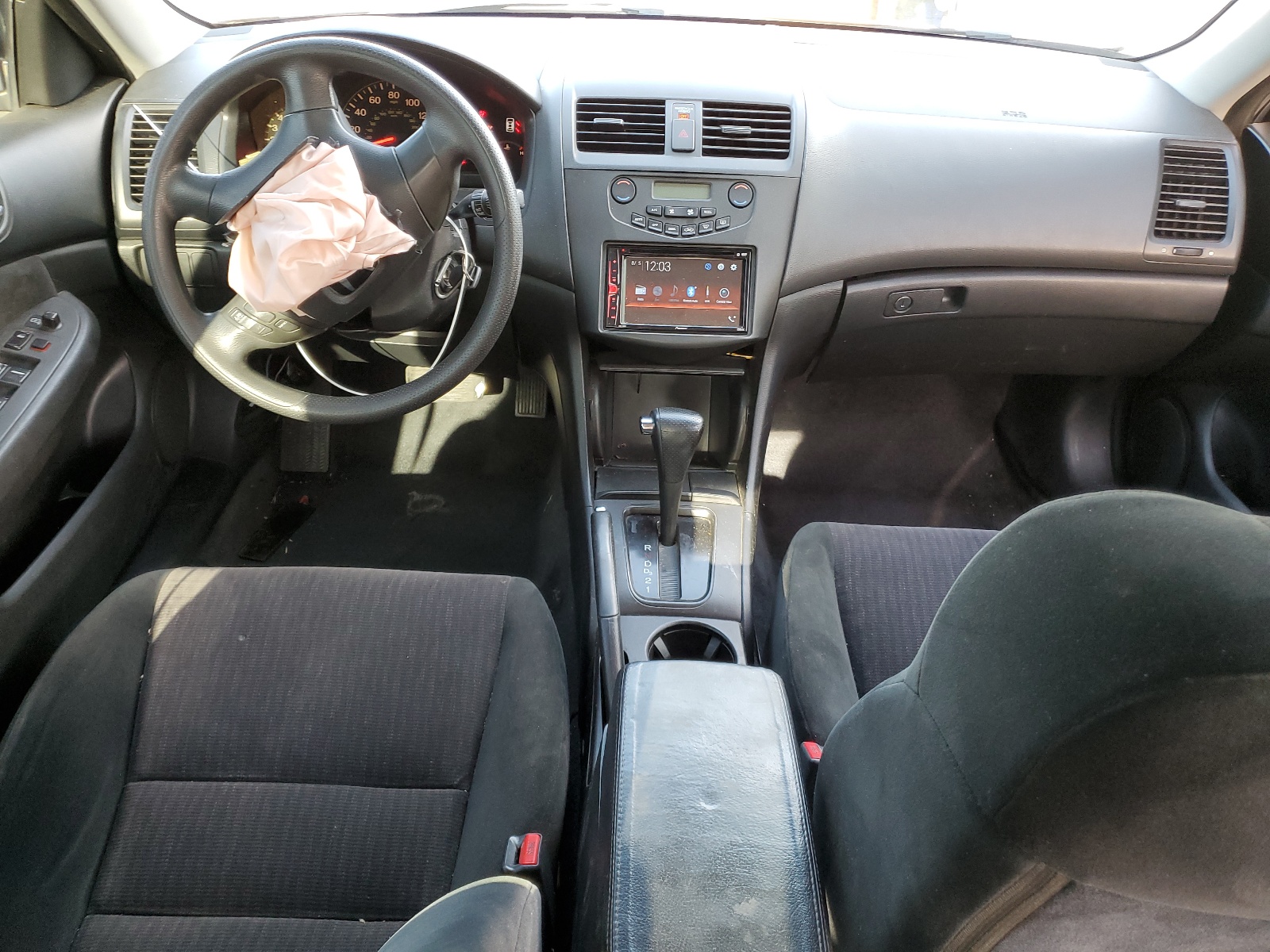 1HGCM56384A150553 2004 Honda Accord Lx