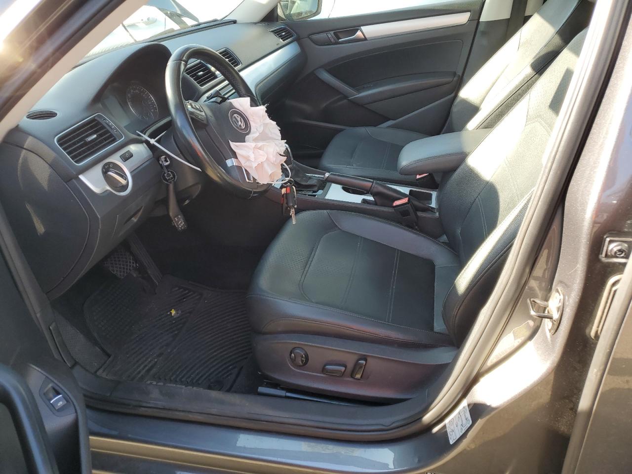 2013 Volkswagen Passat Se VIN: 1VWBP7A35DC015441 Lot: 66110924