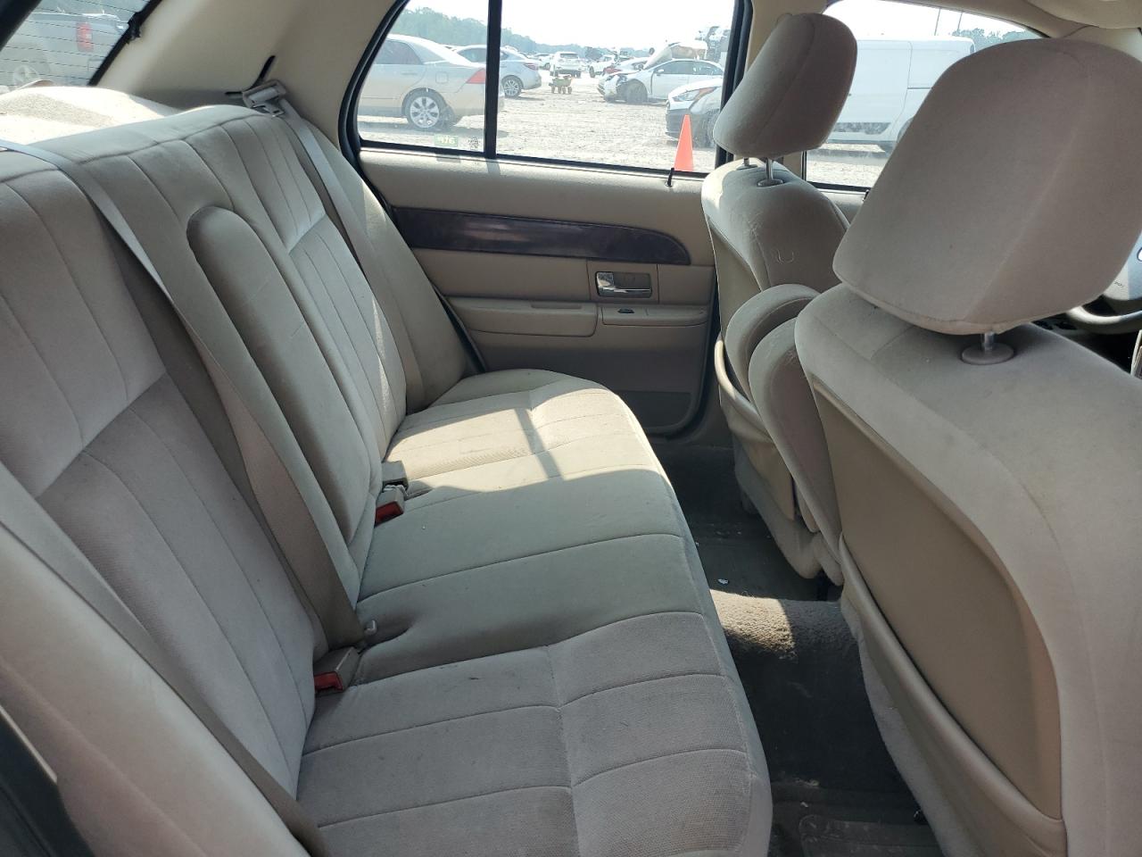 2005 Mercury Grand Marquis Gs VIN: 2MEFM74W05X630274 Lot: 67284534