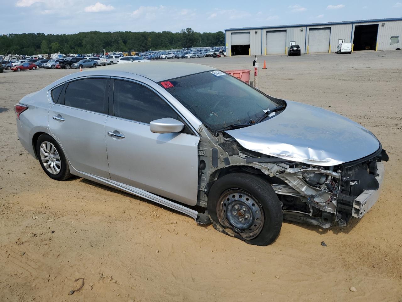2015 Nissan Altima - Image 4