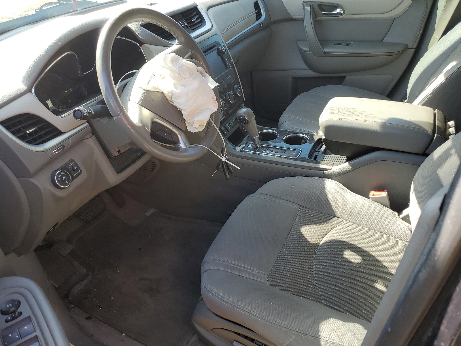 1GNKRGKDXEJ333130 2014 Chevrolet Traverse Lt