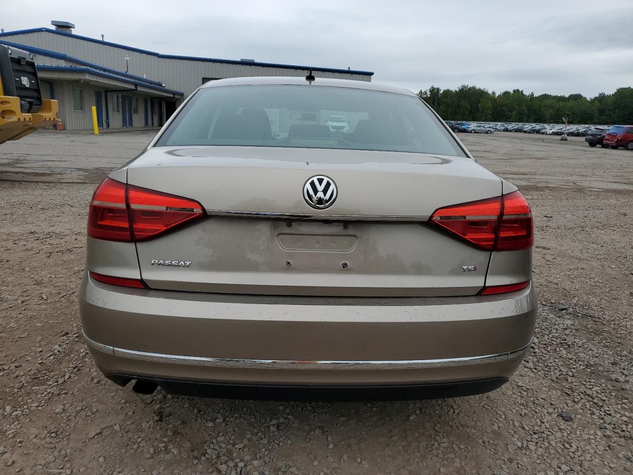 2016 Volkswagen Passat S VIN: 1VWAT7A32GC056315 Lot: 66525494