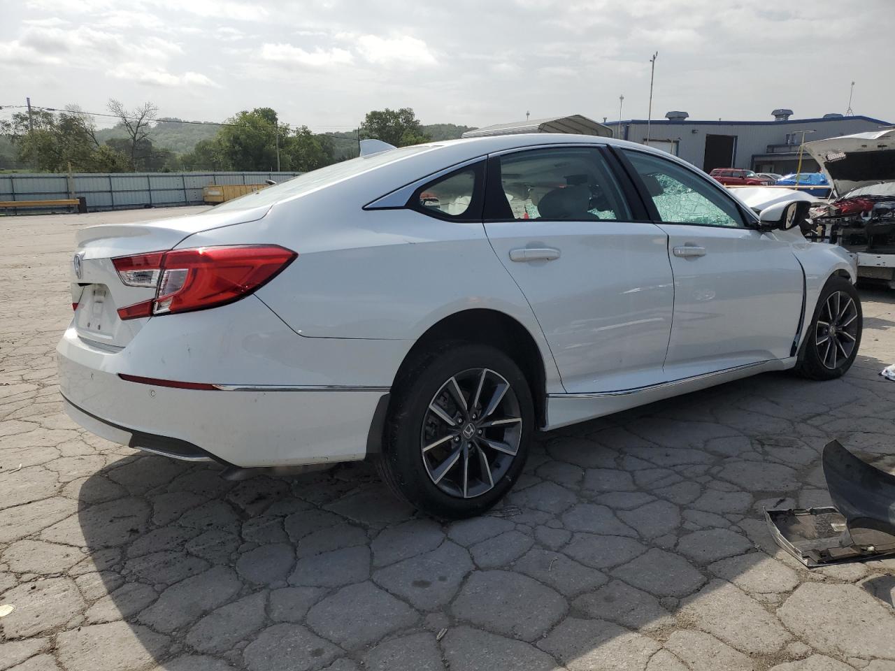 1HGCV1F56NA003561 Honda Accord EXL 3