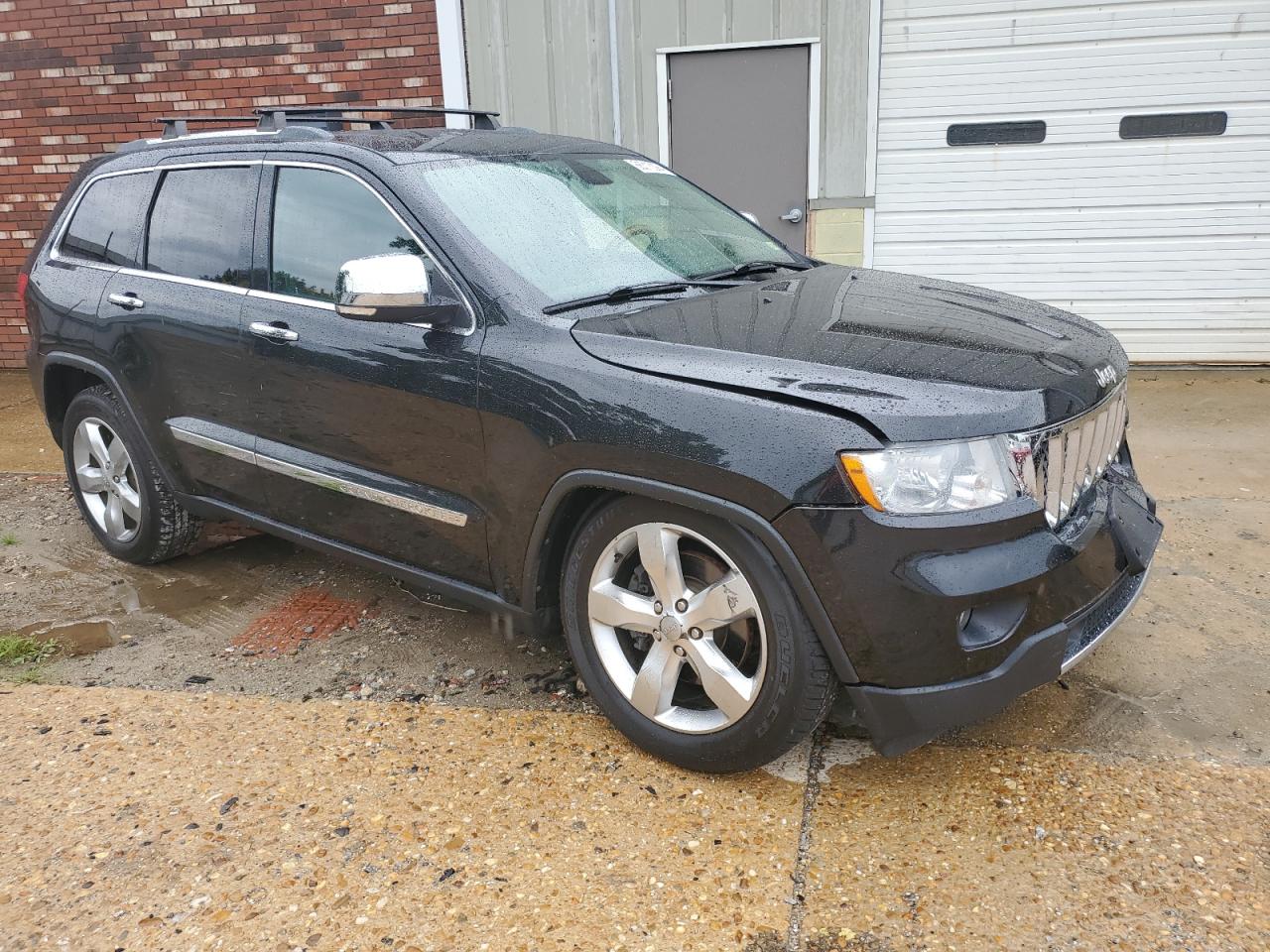 1C4RJFCT4CC326982 2012 Jeep Grand Cherokee Overland