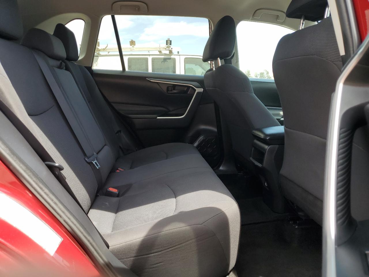 2020 Toyota Rav4 Le VIN: 2T3H1RFV3LC035835 Lot: 65851674