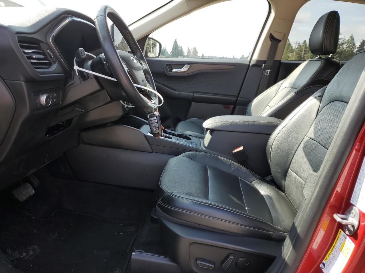 2020 Ford Escape Titanium VIN: 1FMCU9J90LUB15158 Lot: 67172124