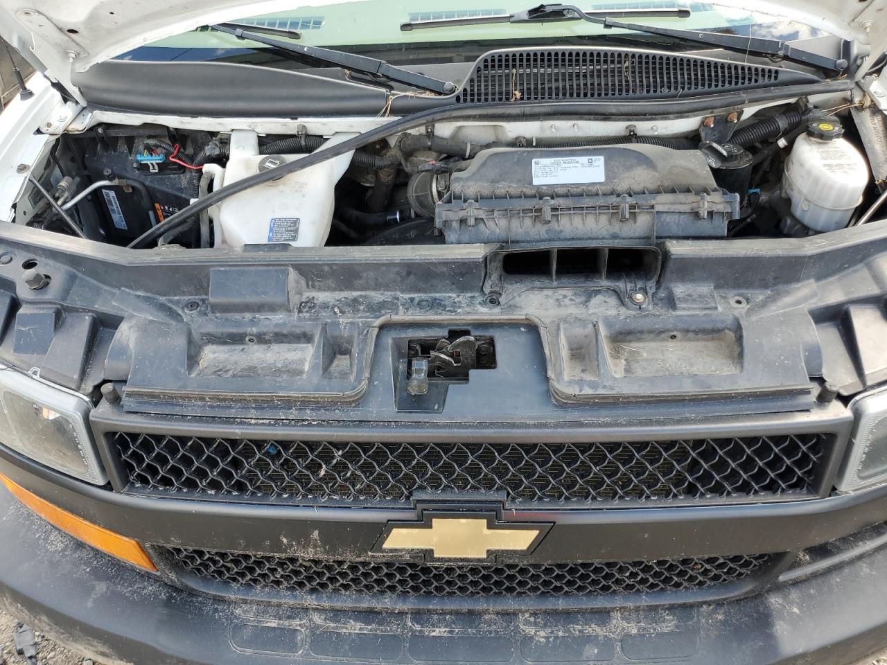 2018 Chevrolet Express G2500 VIN: 1GCWGBFP5J1335949 Lot: 67335904