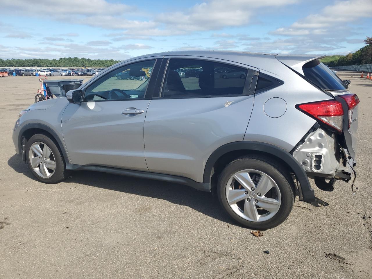 3CZRU6H72KM728400 2019 HONDA HR-V - Image 2