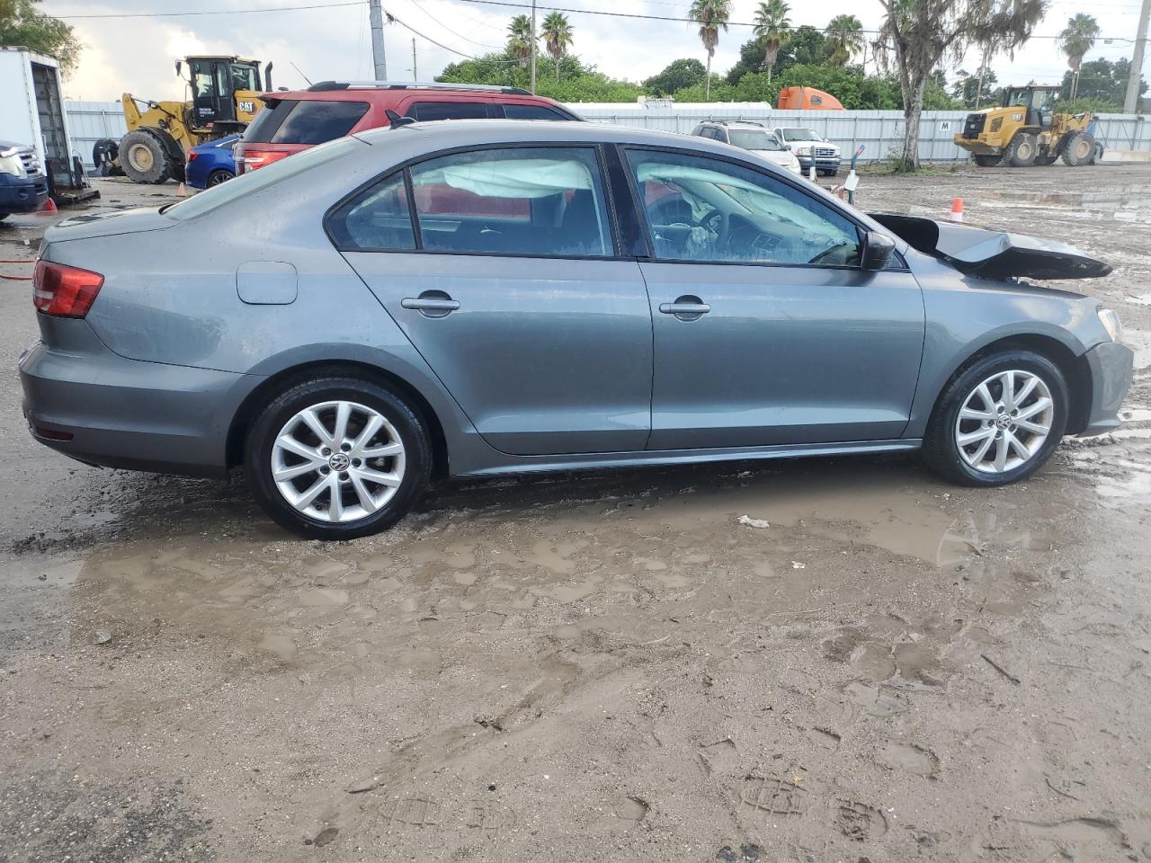 2015 Volkswagen Jetta - Image 3