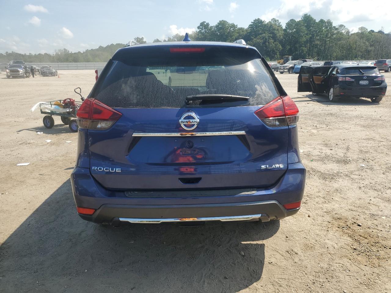 5N1AT2MV2HC849484 2017 Nissan Rogue Sv