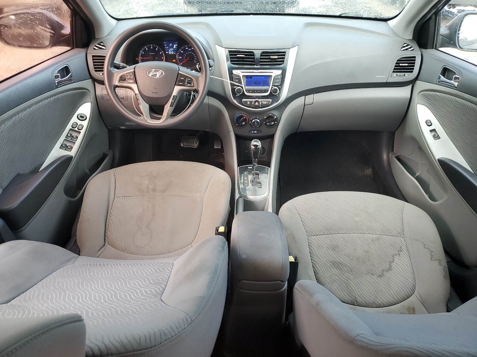 KMHCU4AE9EU736174 2014 Hyundai Accent Gls