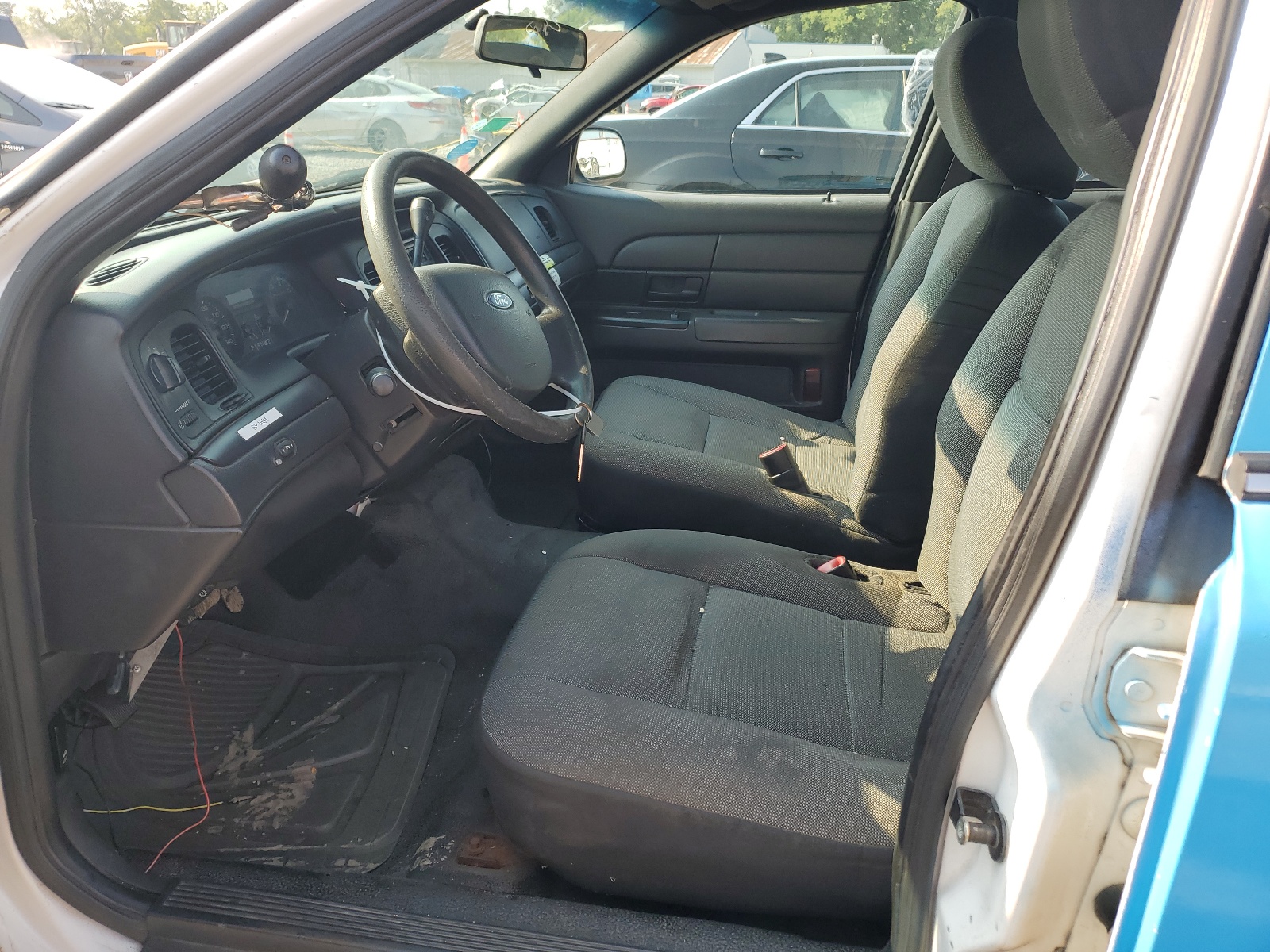 2FABP7BV2BX129129 2011 Ford Crown Victoria Police Interceptor